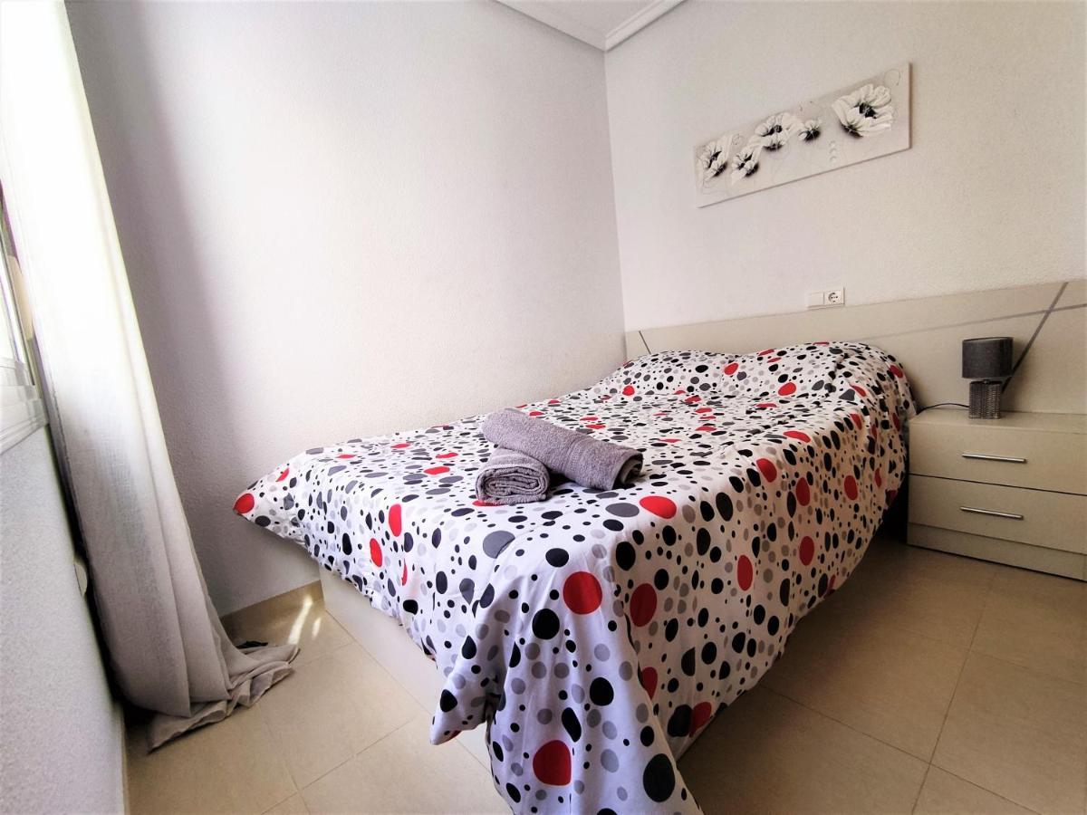 Modern Townhouse With Bbq & Terrace - غران ألاكانت المظهر الخارجي الصورة